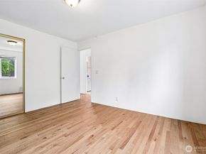 1020 S 230th Street 106, Des Moines WA 98198