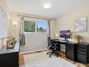 1727 Anacortes Avenue NE, Renton WA 98059