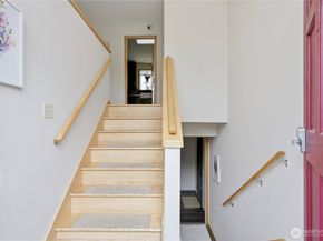 1727 Anacortes Avenue NE, Renton WA 98059