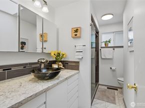 1727 Anacortes Avenue NE, Renton WA 98059