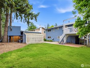 1727 Anacortes Avenue NE, Renton WA 98059