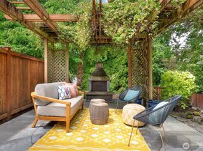 8128 NE 158th Place, Kenmore WA 98028