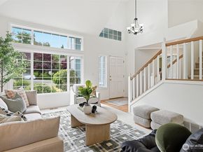 8128 NE 158th Place, Kenmore WA 98028