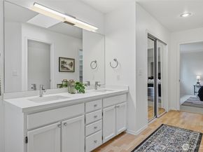 8128 NE 158th Place, Kenmore WA 98028