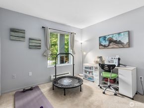 5501 Lakemont Boulevard SE 102, Bellevue WA 98006