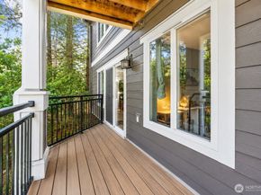 5501 Lakemont Boulevard SE 102, Bellevue WA 98006