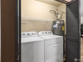 5501 Lakemont Boulevard SE 102, Bellevue WA 98006