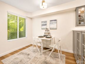 5501 Lakemont Boulevard SE 102, Bellevue WA 98006