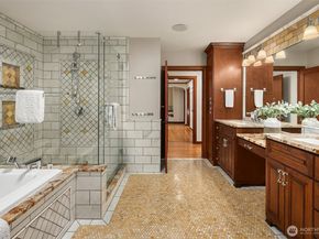 2409 29th Avenue W, Seattle WA 98199