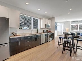 1507 Lakeview Blvd E, Seattle WA 98102