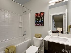 1507 Lakeview Blvd E, Seattle WA 98102