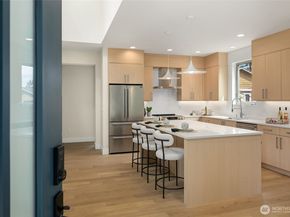 13105 NE 103rd Place, Kirkland WA 98033