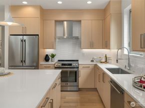 13105 NE 103rd Place, Kirkland WA 98033