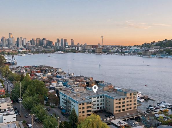 2301 Fairview Avenue E 215, Seattle WA 98102