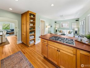 1002 NW 70th Street, Seattle WA 98117
