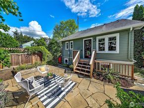 1002 NW 70th Street, Seattle WA 98117