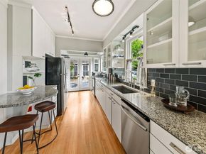 5761 35th Avenue NE, Seattle WA 98105