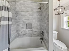 5761 35th Avenue NE, Seattle WA 98105
