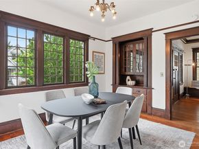 4651 1st Avenue NE, Seattle WA 98105