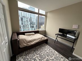177 107th Avenue NE 2207, Bellevue WA 98004