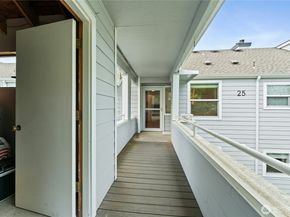 22215 SE 42nd Lane 2079, Issaquah WA 98029
