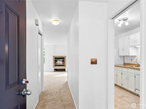 22215 SE 42nd Lane 2079, Issaquah WA 98029