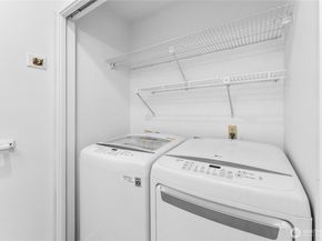 22215 SE 42nd Lane 2079, Issaquah WA 98029