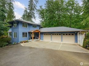 18603 E Spring Lake Drive SE, Renton WA 98058