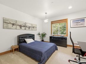 18603 E Spring Lake Drive SE, Renton WA 98058