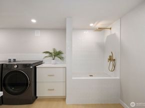 3209 NE 98th Street, Seattle WA 98115