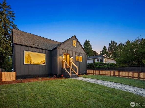 3209 NE 98th Street, Seattle WA 98115