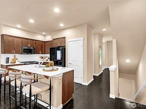2129 NW Talus Dr, Issaquah WA 98027
