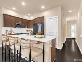 2129 NW Talus Dr, Issaquah WA 98027