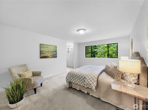 13800 SE 21st Street, Bellevue WA 98005
