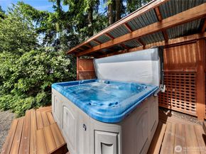 13800 SE 21st Street, Bellevue WA 98005