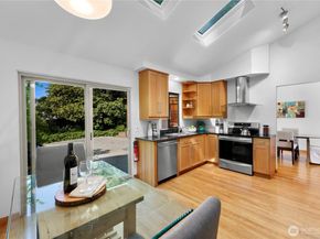13800 SE 21st Street, Bellevue WA 98005