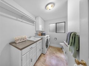 13800 SE 21st Street, Bellevue WA 98005