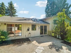 13800 SE 21st Street, Bellevue WA 98005