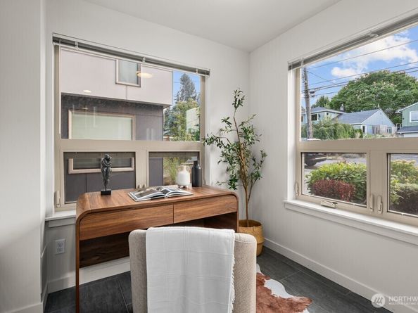 3818 B 23rd Avenue W, Seattle WA 98199