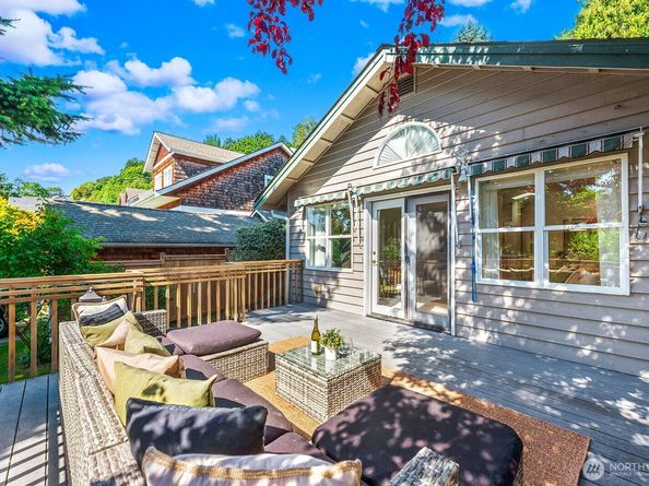 4018 59th Avenue SW, Seattle WA 98116