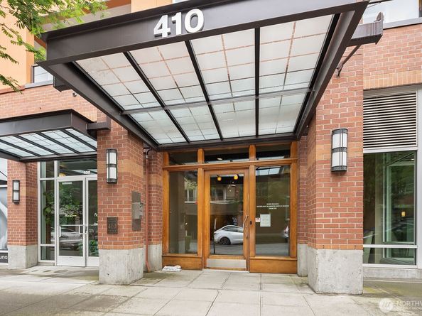 410 NE 70th Street 204, Seattle WA 98115
