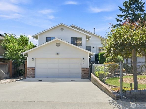 1011 N 28th Place, Renton WA 98056