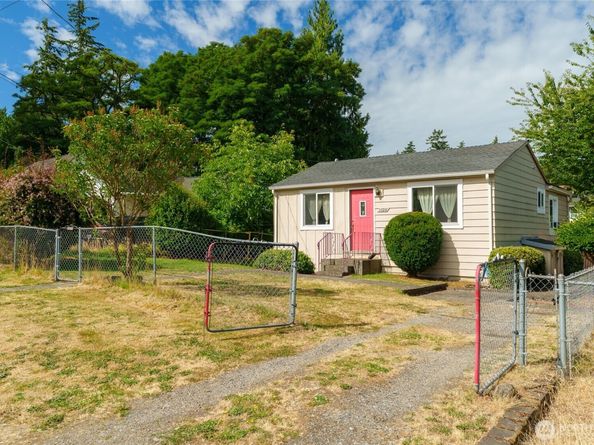 13231 4th Avenue S, Burien WA 98168