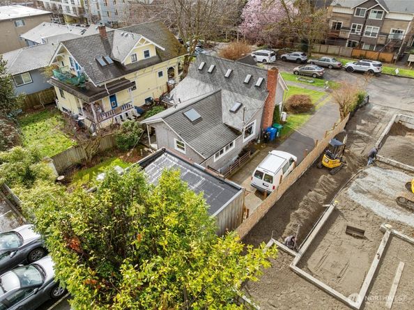 3644 Greenwood Avenue N, Seattle WA 98103