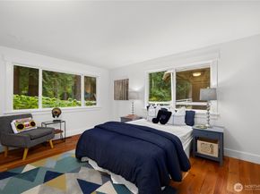 16 Bridlewood Circle, Kirkland WA 98033