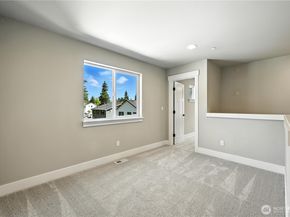 19 Meridian Avenue SE CR 08, Bothell WA 98012