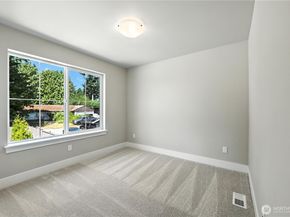 19 Meridian Avenue SE CR 08, Bothell WA 98012