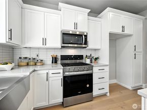 19 Meridian Avenue SE CR 08, Bothell WA 98012