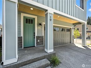 19 Meridian Avenue SE CR 08, Bothell WA 98012