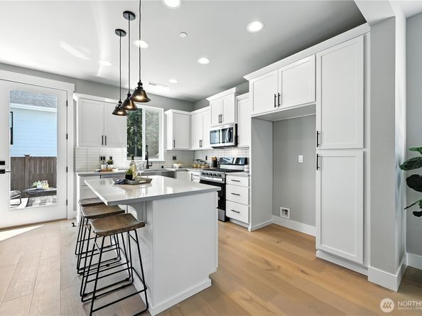 19 Meridian Avenue SE CR 08, Bothell WA 98012